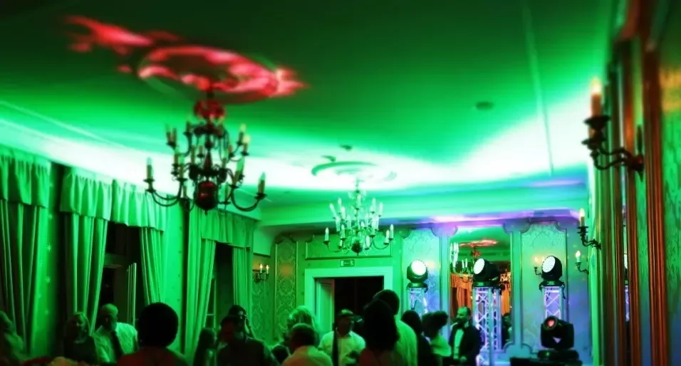 DJ na Wesele w Krakowie – nowoczesna oprawa muzyczna i wyjątkowa atmosfera